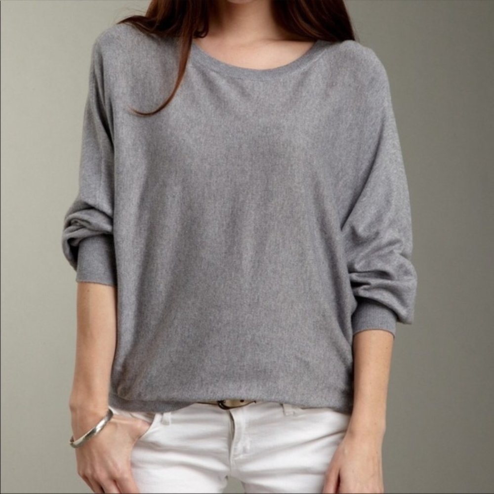 Romeo & Juliet Couture Dolman Sleeve Sweater sz Lg